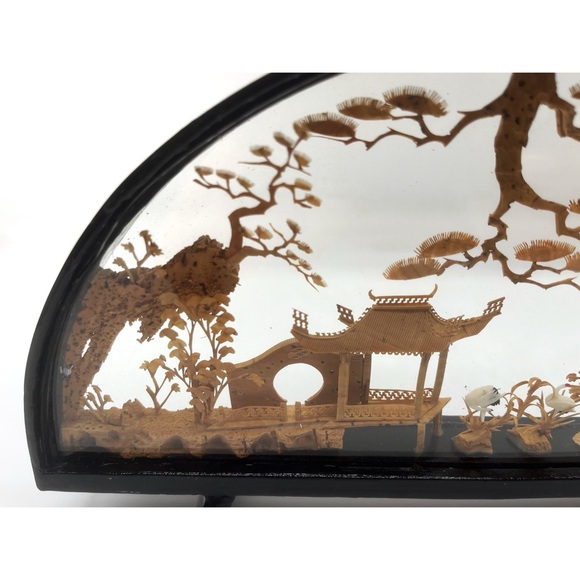 Vintage Chinese Cork Art Mini Diorama 3D Carved Scene Courting Cranes Lacquered - Picture 3 of 8